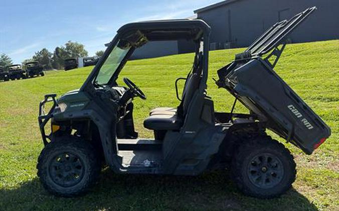 2023 Can-Am Defender DPS HD9