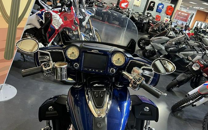 2019 Indian Roadmaster Icon Series Dirt Track SmokeThunder Black Smoke