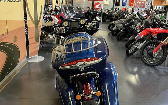 2019 Indian Roadmaster Icon Series Dirt Track SmokeThunder Black Smoke