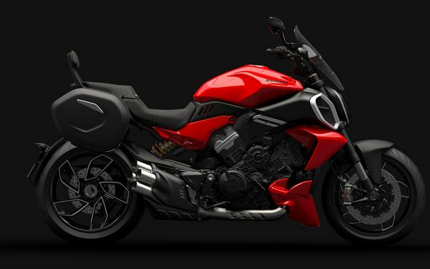 2024 Ducati Diavel V4