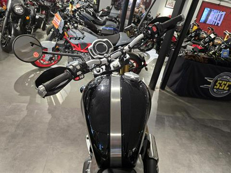 2025 Triumph Scrambler 1200 XE