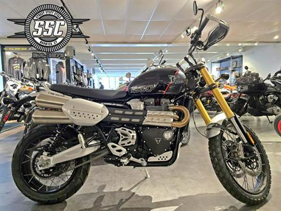 2025 Triumph Scrambler 1200 XE