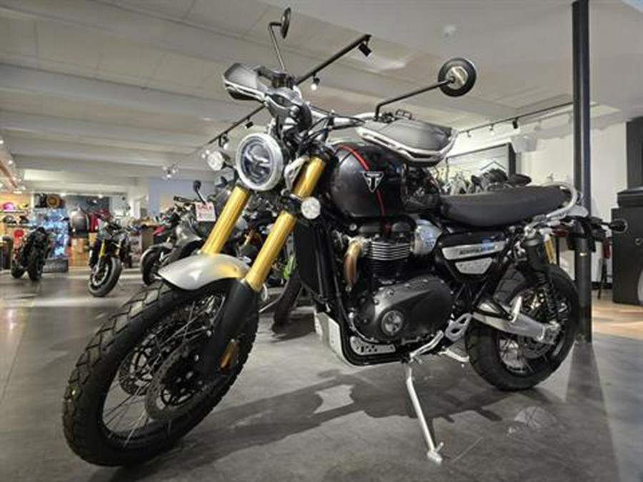 2025 Triumph Scrambler 1200 XE