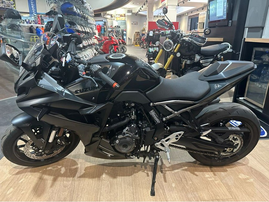 2025 Suzuki GSX-S 8R