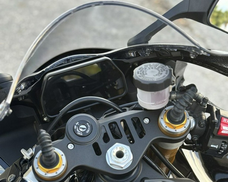 2024 Yamaha YZF-R1M