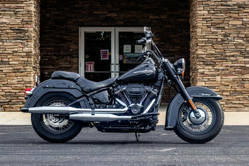 2018 Harley-Davidson Softail Heritage Classic 114 Review — From...