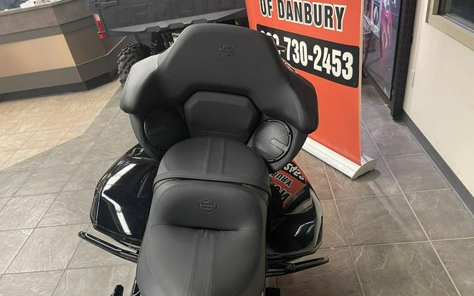 2026 Harley-Davidson® FLHXL - Street Glide® Limited