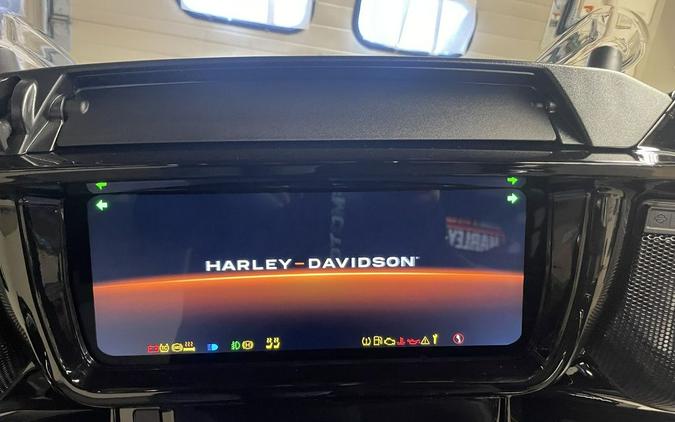 2026 Harley-Davidson® FLHXL - Street Glide® Limited