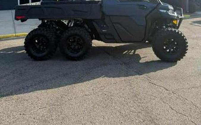 2026 Can-Am® Defender 6x6 Limited HD10