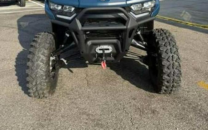 2026 Can-Am® Defender 6x6 Limited HD10