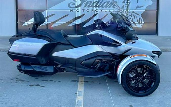 2022 Can-Am Spyder RT