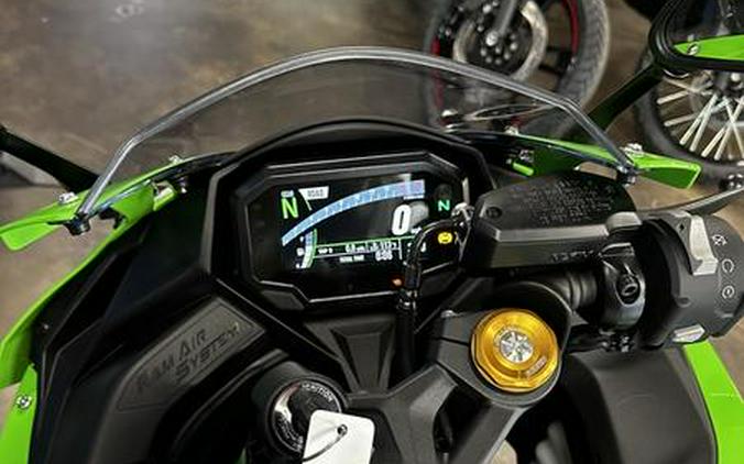 2024 Kawasaki Ninja® ZX™-4RR 40th Anniversary Edition ABS