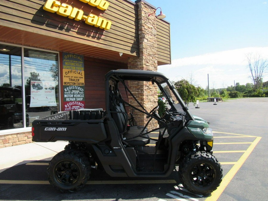 2024 Can-Am® Defender DPS HD7 Tundra Green