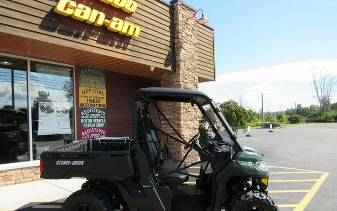 2024 Can-Am® Defender DPS HD7 Tundra Green