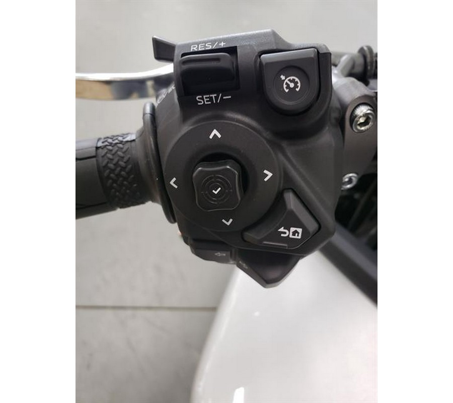 2025 Yamaha MT-09 SP