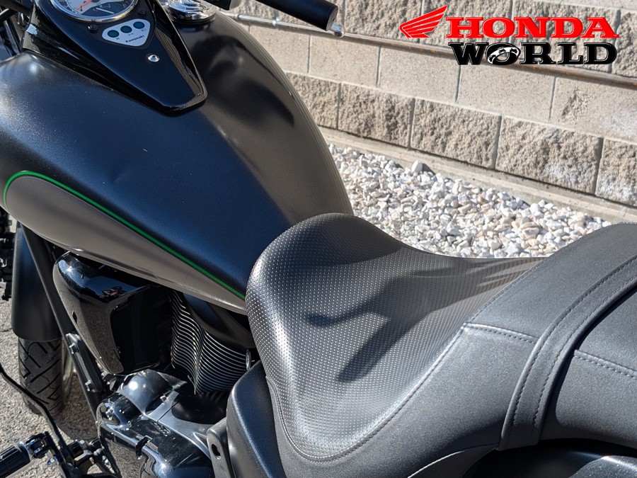 2017 Kawasaki Vulcan 900 Custom