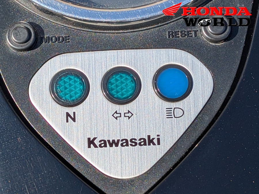 2017 Kawasaki Vulcan 900 Custom