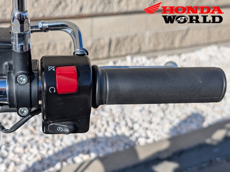 2017 Kawasaki Vulcan 900 Custom