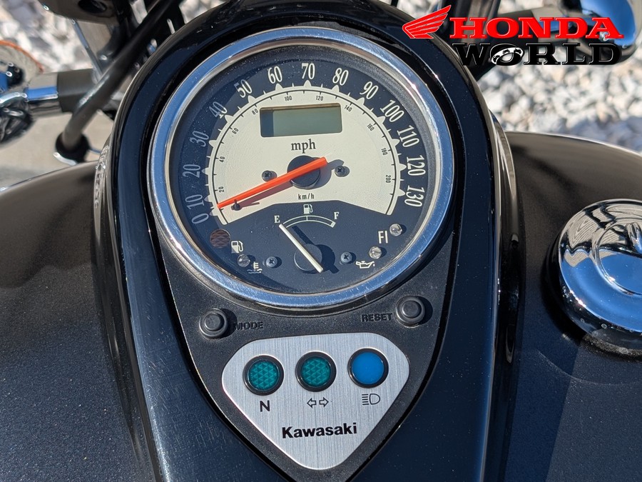 2017 Kawasaki Vulcan 900 Custom