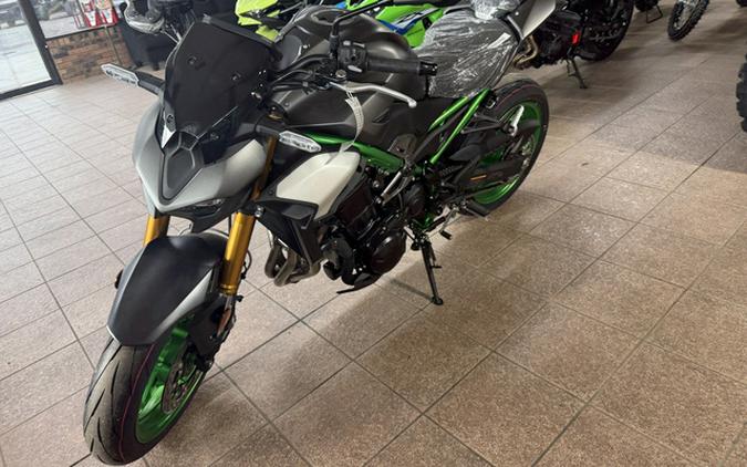 2026 Kawasaki Z900 SE ABS