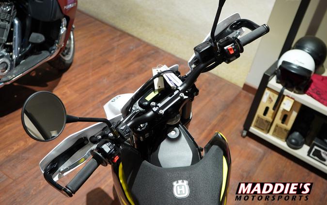 2023 Husqvarna 701 Supermoto