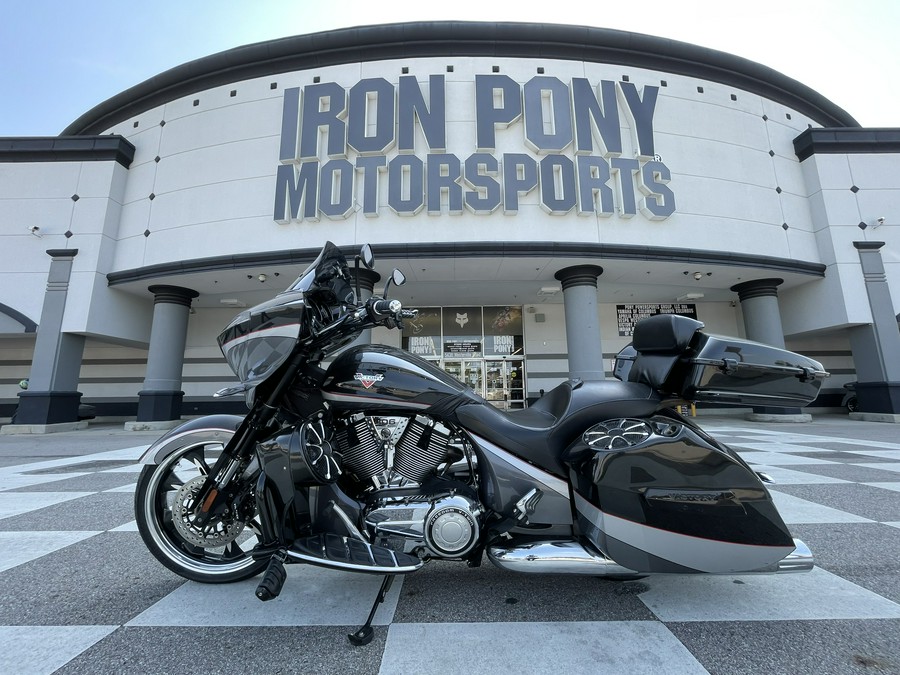 2015 Victory Motorcycles Magnum X-1