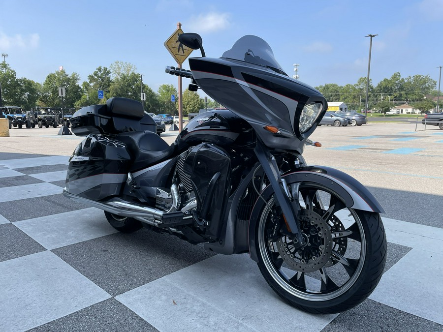 2015 Victory Motorcycles Magnum X-1