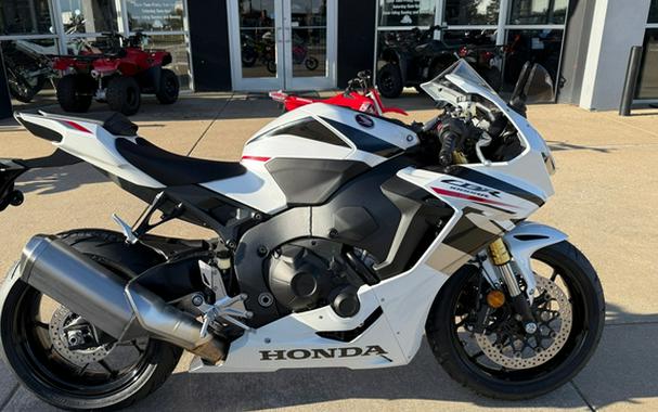 2027 Honda CBR1000RR