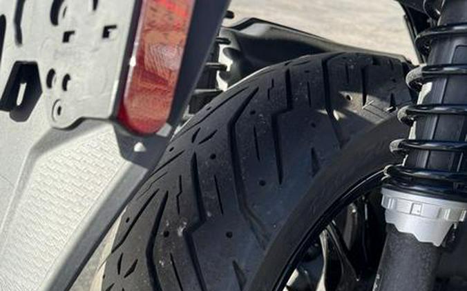 2022 BMW C 400 GT Callisto Gray Metallic