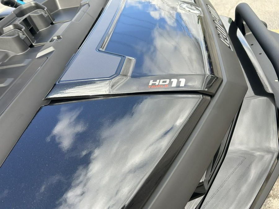 2026 Can-Am® Defender XT HD11 With 10.25 in.display