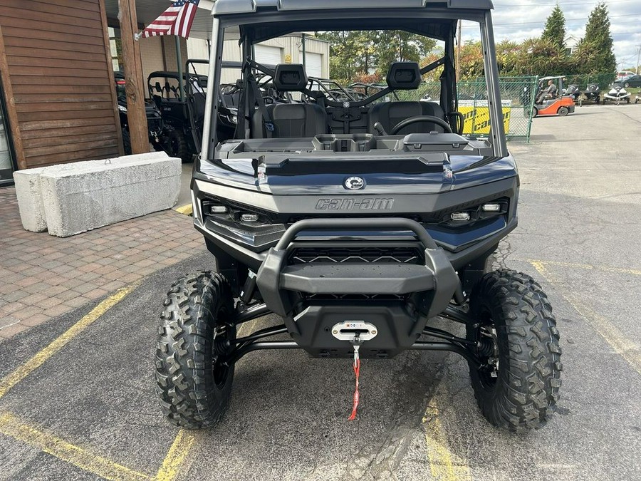 2026 Can-Am® Defender XT HD11 With 10.25 in.display