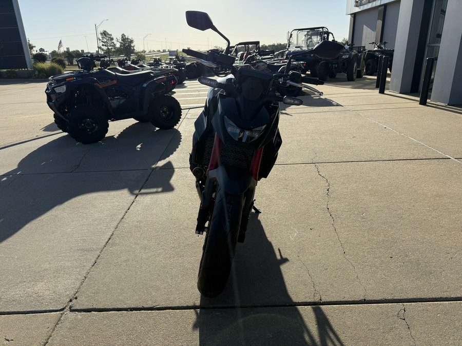 2026 Honda CB750 Hornet E-Clutch