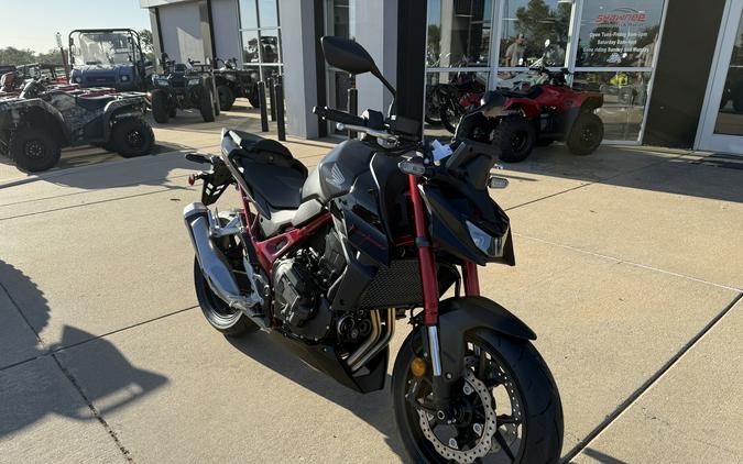 2026 Honda CB750 Hornet E-Clutch