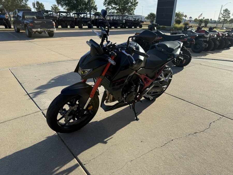 2026 Honda CB750 Hornet E-Clutch