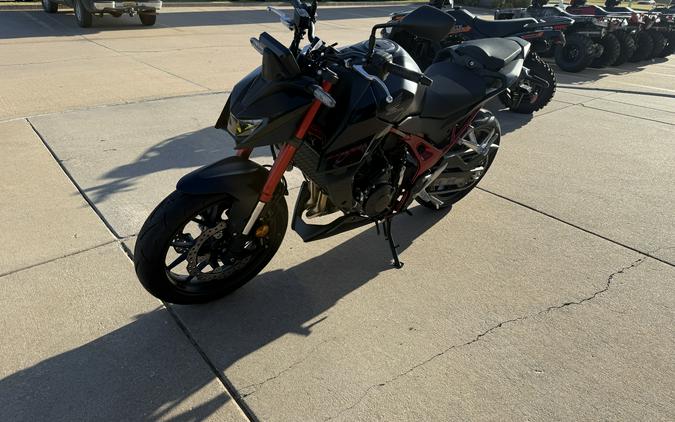 2026 Honda CB750 Hornet E-Clutch