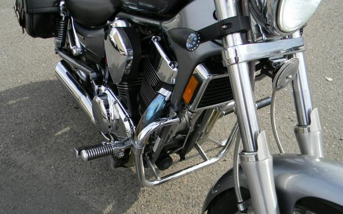 2005 Suzuki Boulevard VS1400