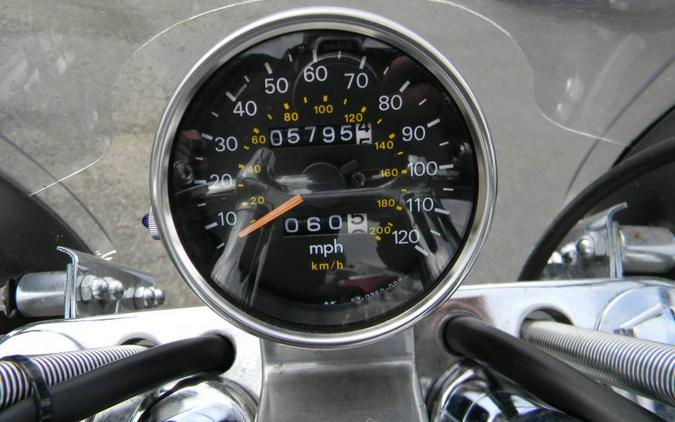 2005 Suzuki Boulevard VS1400