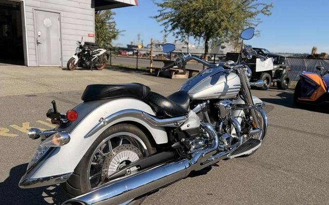 2009 Yamaha Roadliner S