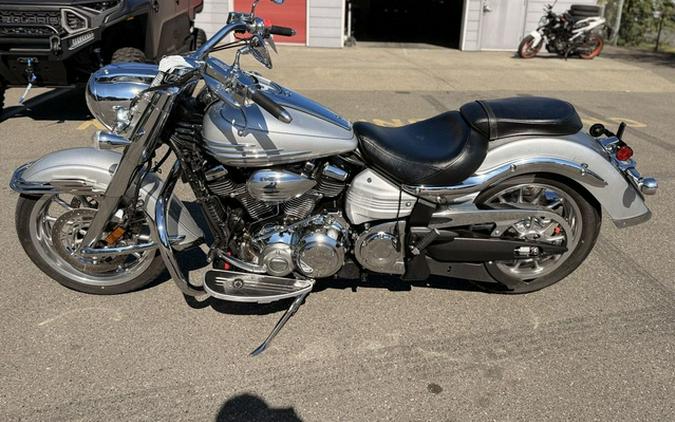 2009 Yamaha Roadliner S