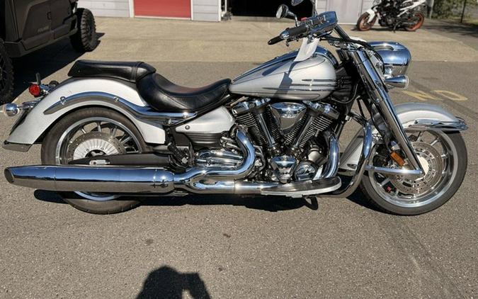 2009 Yamaha Roadliner S