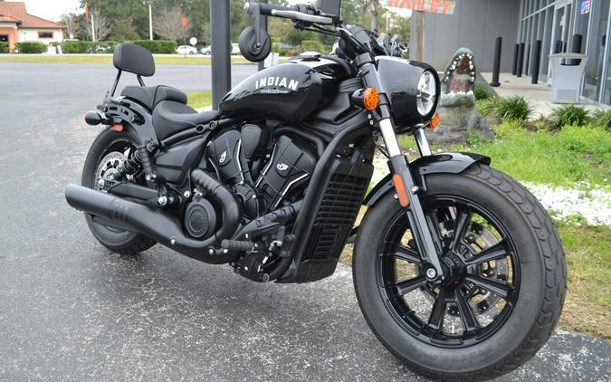2025 Indian Motorcycle Scout® Bobber Black Metallic
