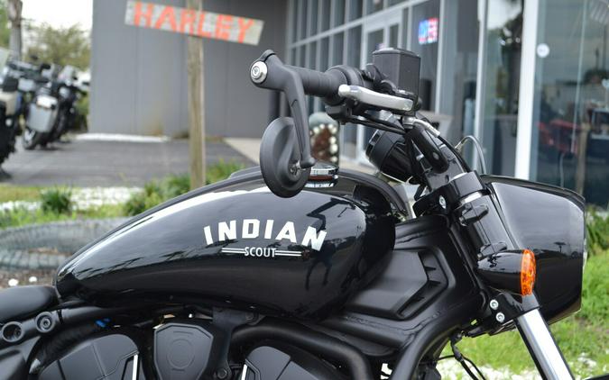2025 Indian Motorcycle Scout® Bobber Black Metallic