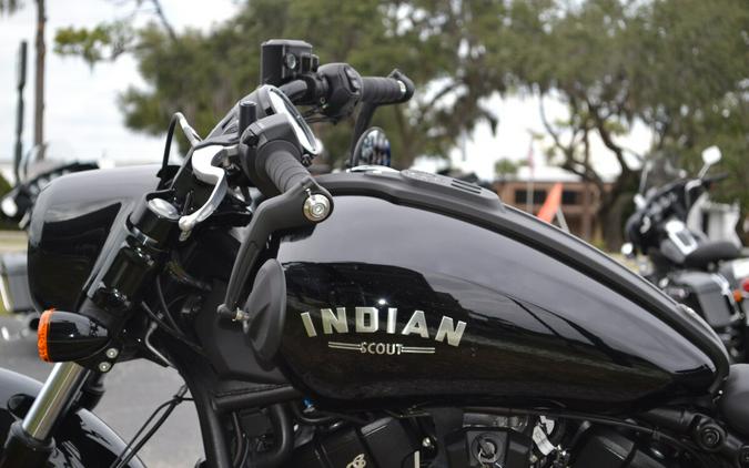 2025 Indian Motorcycle Scout® Bobber Black Metallic