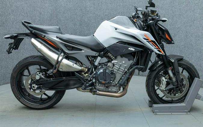 2024 KTM 790 DUKE