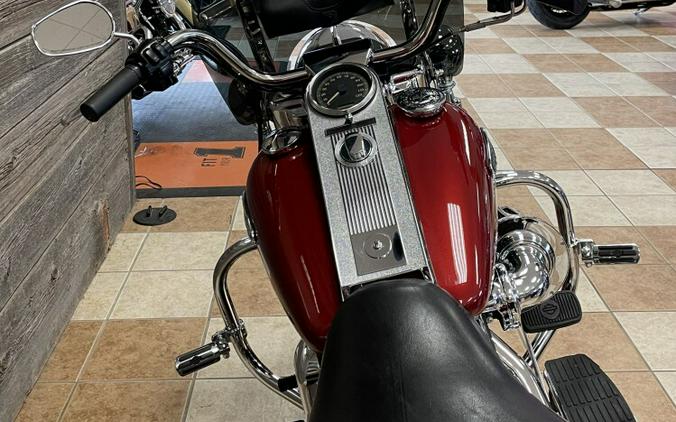 2006 Harley-Davidson Road King Classic Fire Red Pearl/Vivid Black