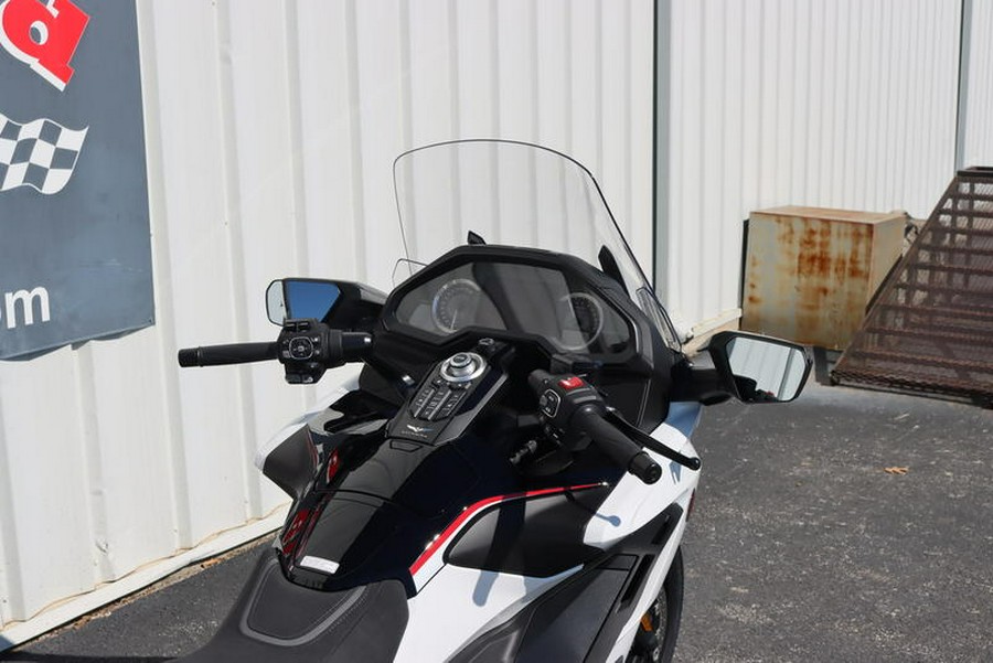 2024 Honda® Gold Wing Tour Automatic DCT CSC ENCORE TRIKE