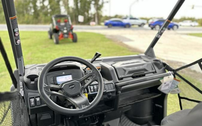 2024 Can-Am® Defender XT HD7