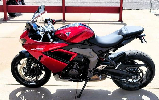 2025 Triumph Daytona 660 Carnival Red/Sapphire Black