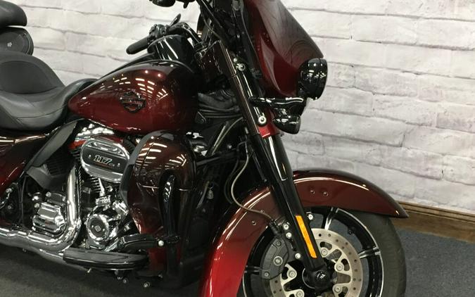 2018 Harley-Davidson CVO Limited Burgundy Cherry Sunglo Fade FLHTKSE