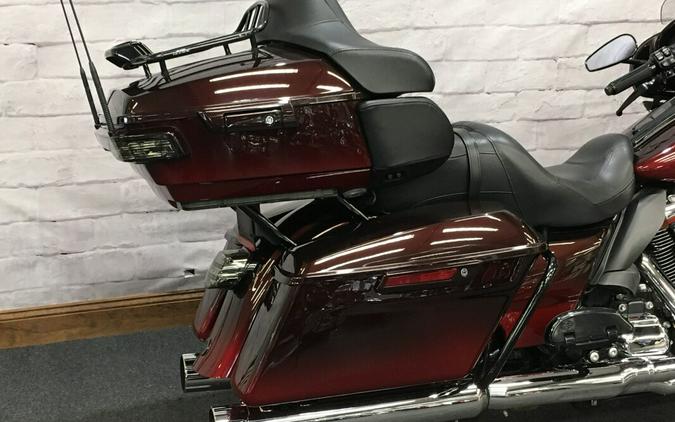 2018 Harley-Davidson CVO Limited Burgundy Cherry Sunglo Fade FLHTKSE